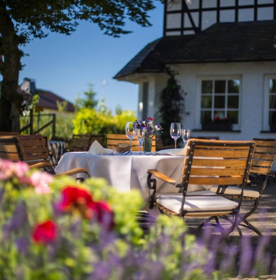 Hotel Waldhaus Foeckinghausen Bestwig Exteriör bild